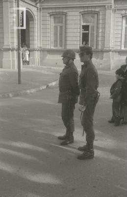 Banda militar frente al Palacio Municipal
