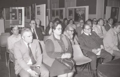 Conferencia de prensa en el Palacio Municipal sobre planificación y viviendas