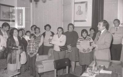Homenaje a madres de soldados combatientes en la Guerra de las Malvinas