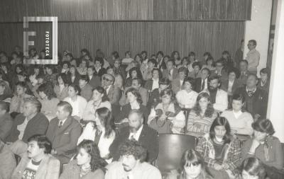 Conferencia en el Teatro Municipal Teatro Pedro Barbero