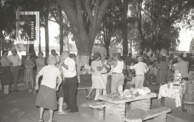 Jubilados en el balneario Municipal de Campana