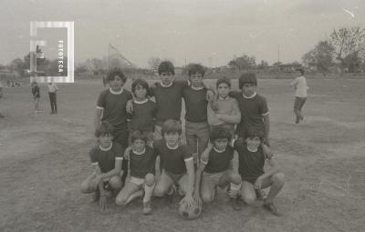 Equipo de fútbol de niños