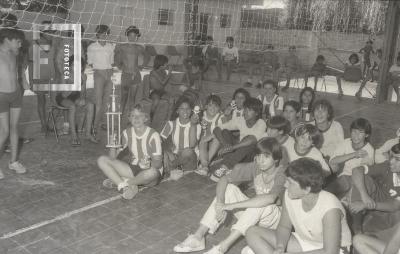 Torneos de voley en el barrio Del Pino