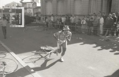 Entrega de premios del triatlón en la Plaza Eduardo Costa