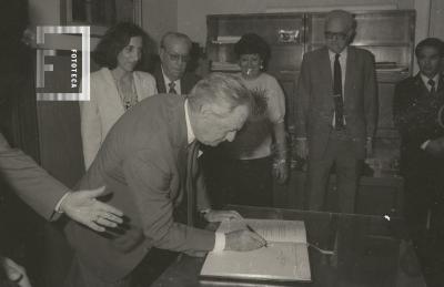 Inauguración de la Escuela N° 10 - Autoridades reunidas en el Palacio Municipal