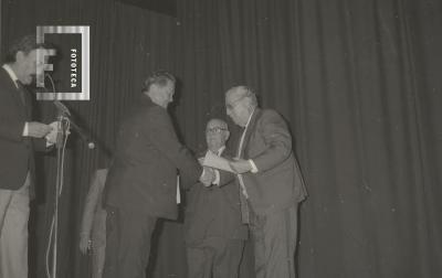 Homenaje a periodistas
