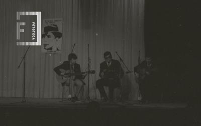 Círculo amigos del tango en el Teatro Municipal Pedro Barbero