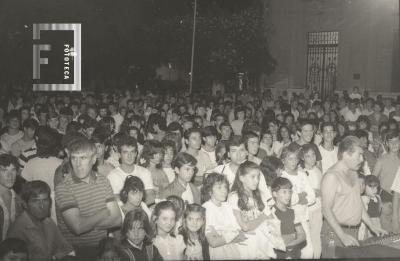 Espectáculo de rock en la Plaza Eduardo Costa