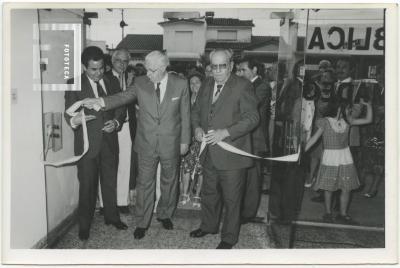 Inauguración de la Biblioteca Pública Municipal en la calle Mitre