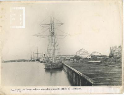 Muelle del ferrocarril en 1878