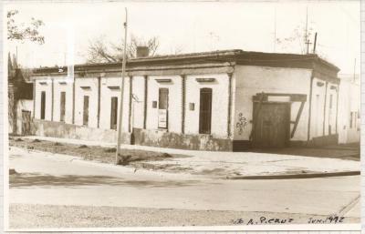 Edificio en la esquina de las calles Lavalle y 25 de Mayo