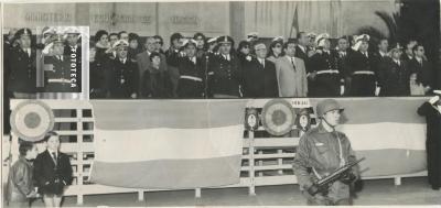 Acto de juramento de la bandera y desfile cívico militar en la Escuela Normal Eduardo Costa