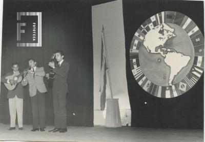 Festival de Los Américos en el Teatro Pedro Barbero