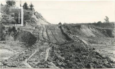 Finalización de obras públicas - Camino de acceso al puerto de Campana