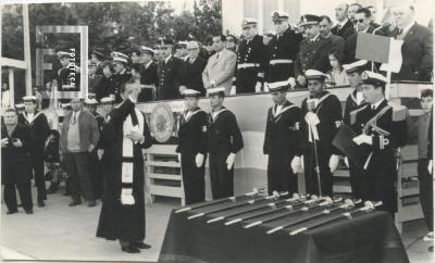 Desfile militar por día de la bandera