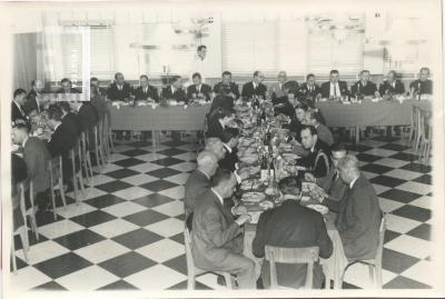 Almuerzo en el Hotel Dálmine con autoridades de Prefectura y municipales