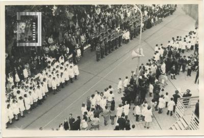 Acto del 25 de mayo en la plaza Eduardo Costa