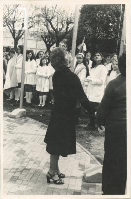 Acto del 25 de mayo en la plaza Eduardo Costa