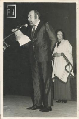 Presentación de la cantante y compositora Carmen Guzman en el Teatro Pedro Barbero